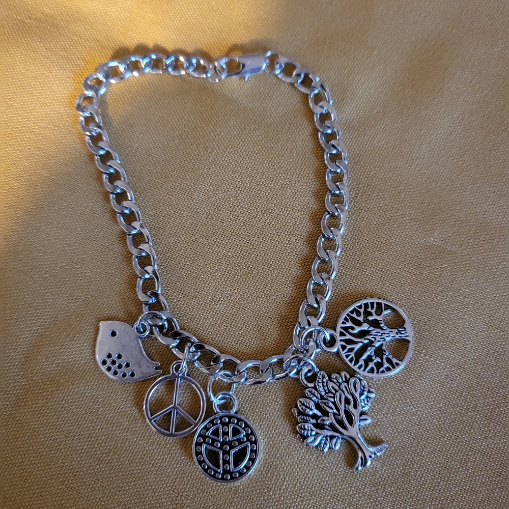 5 pc Peace & Love Charm Bracelet